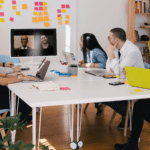 Hybrid-Meeting – die Konferenz der Zukunft video_call